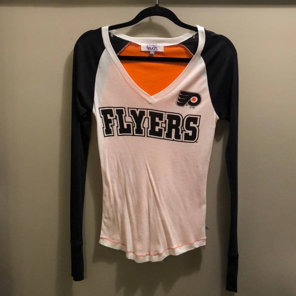 NHL Flyer’s long sleeve